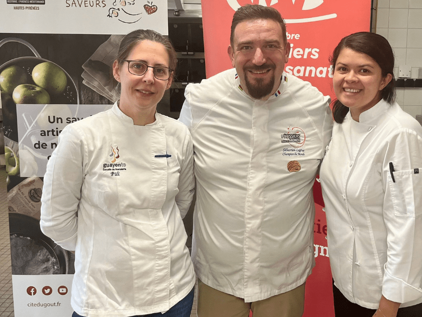Profesora de pastelería de Guayente durante la formación de viennoiserie en Francia